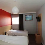 Hostel The People *