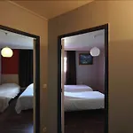 Résidence La Frégate Auberge de jeunesse *