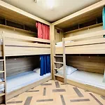 Hostel The People *