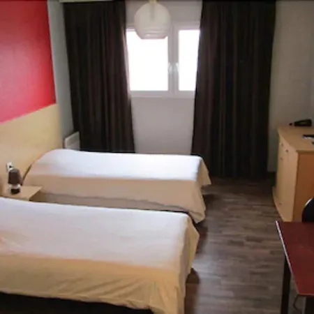 Hostel The People *