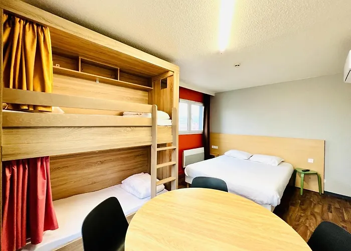 Хостел The People *