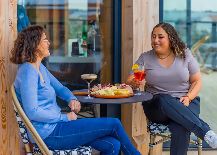 Хостел The People *